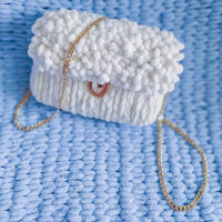 Ich mache eine Handtasche auf Bestellung